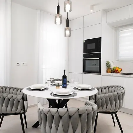 Apartment Prestige